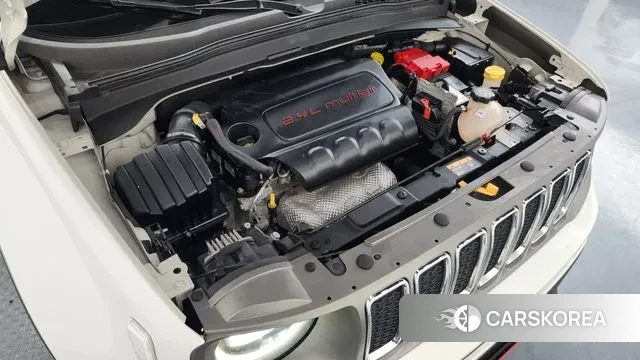 Jeep Renegade id 3551559 из Кореи 16