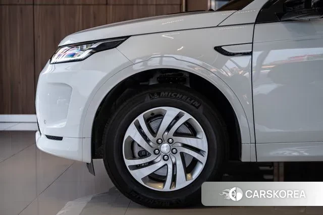 Land Rover Discovery Sports 2nd Generation id 3026619 из Кореи 16