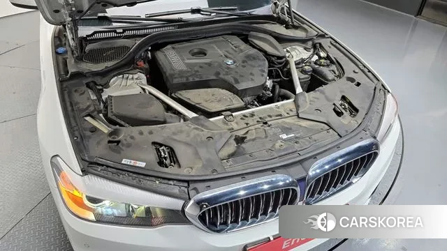 BMW 5 Series (G30) id 3742623 из Кореи 16