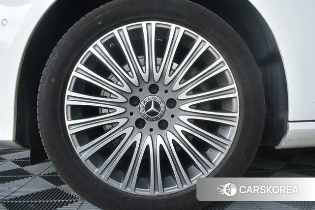 Mercedes-Benz E-class id 4209104 из Китая 11