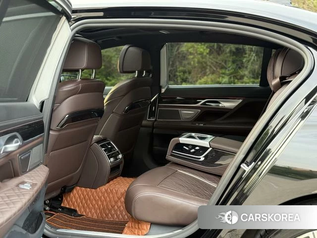 BMW 7 series 2021 Черный из Китая, фото 6