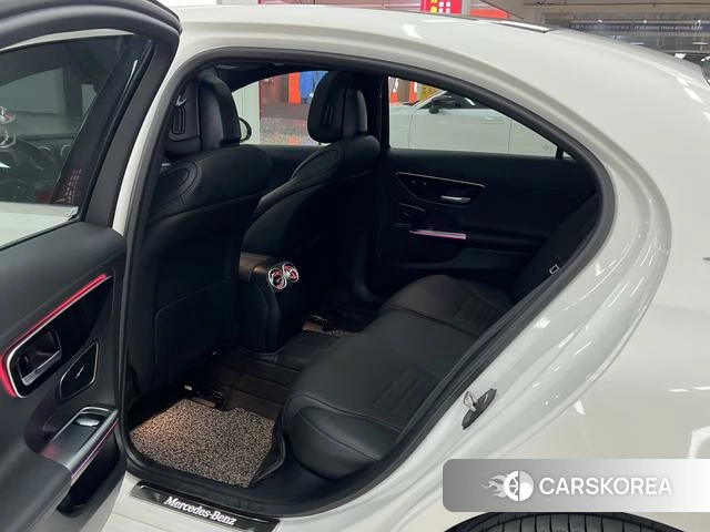 Mercedes-Benz Class C id 4260003 из Китая 17