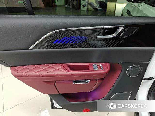 Red flag E-HS9 id 3920463 из Китая 26