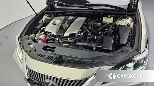 Lexus ES300h 7th generation id 3434398 из Кореи 16