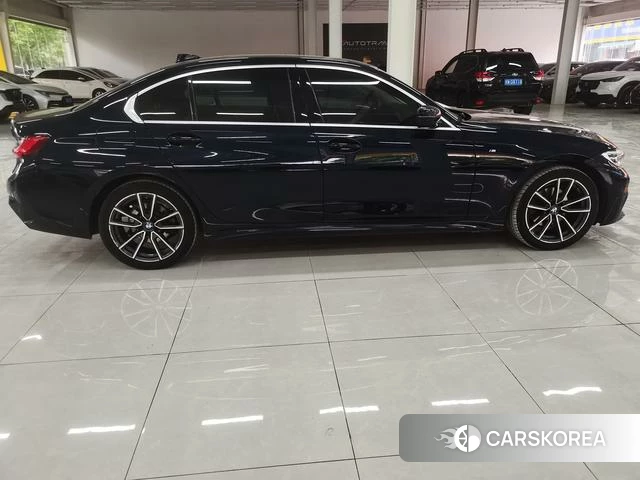 BMW 3 series 2021 Черный из Китая, фото 6