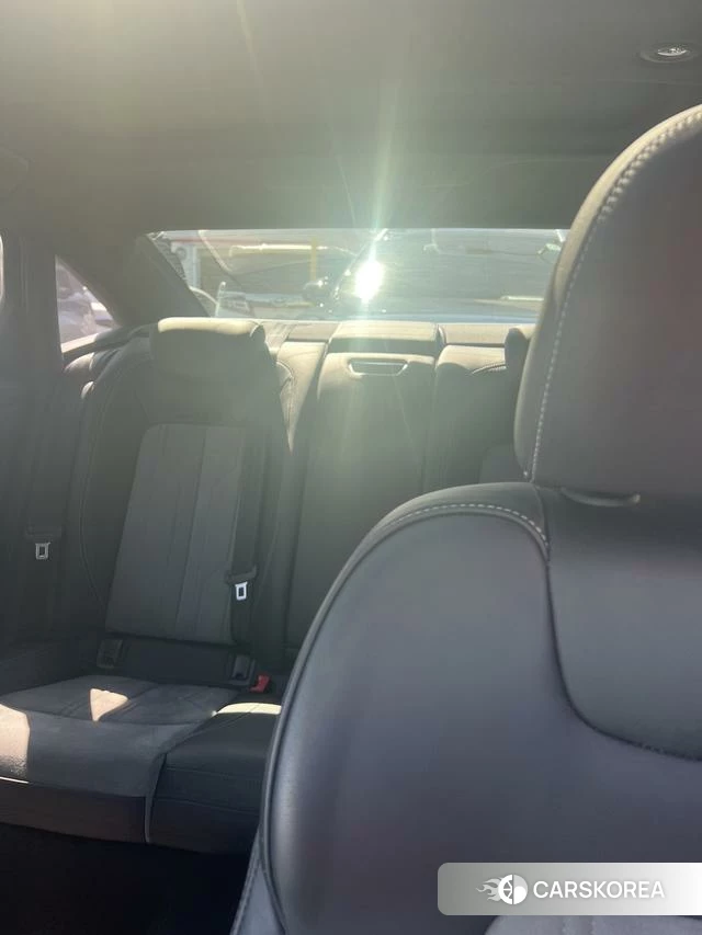 Audi A6L id 3908400 из Китая 11