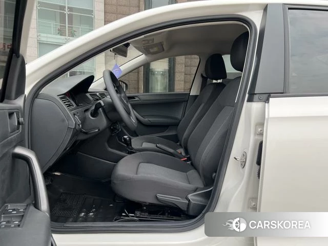 Volkswagen Santana id 4253727 из Китая 16