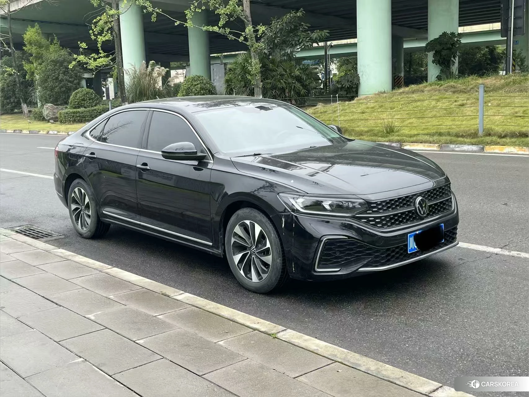 Volkswagen Passat id 4485292 из Китая 7