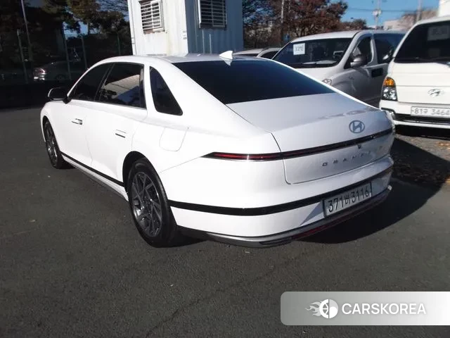 Hyundai Grandeur Hybrid (GN7) id 3420537 из Кореи 16