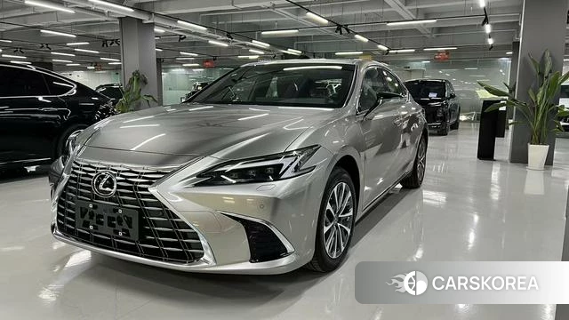 Lexus ES id 4301643 из Китая 12