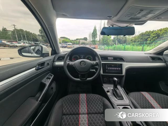 Volkswagen Lingdu 2022 Белый из Китая, фото 6