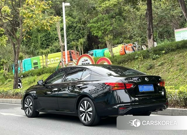 Nissan Teana id 4297855 из Китая 8