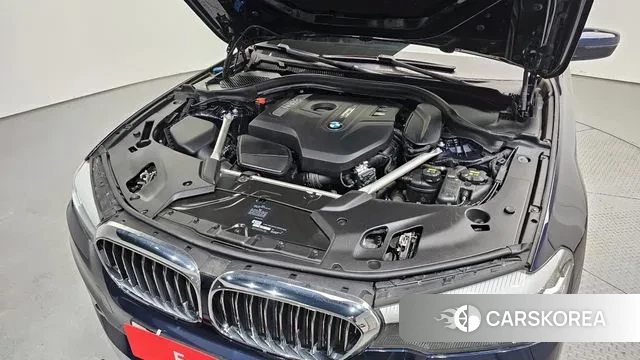 BMW 5 Series (G30) id 3292010 из Кореи 16