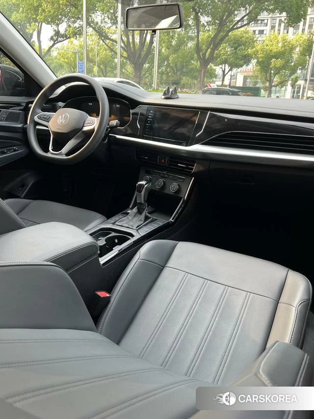 Volkswagen Passat 2025 Черный из Китая, фото 6