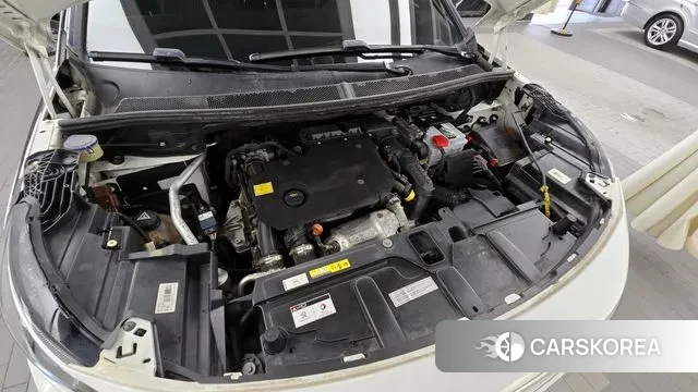 Peugeot 5008 second generation id 3009060 из Кореи 16