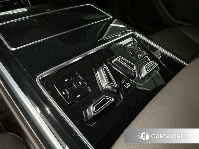 Audi A8 id 4235032 из Китая 19