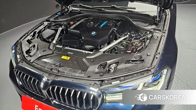 BMW 5 Series (G30) id 3028085 из Кореи 16