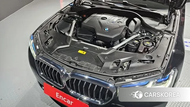 BMW 5 Series (G30) id 3697097 из Кореи 16