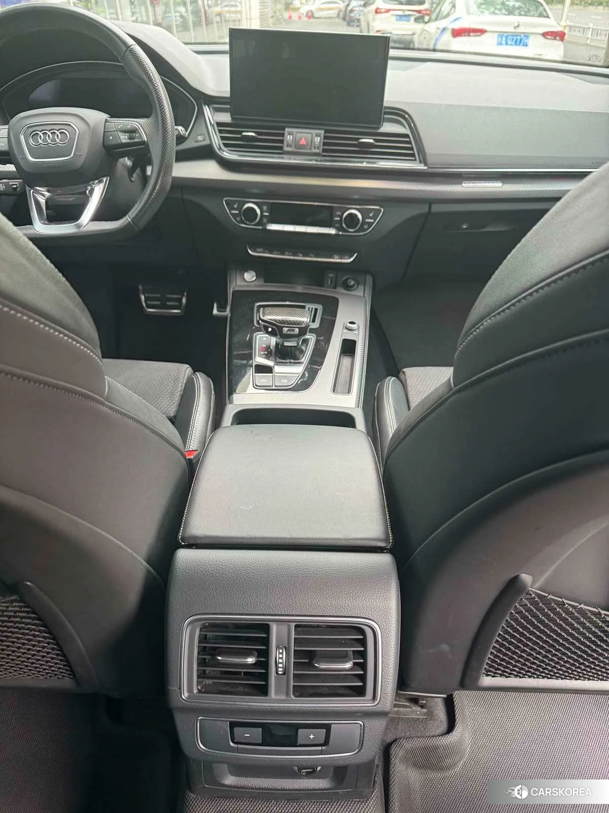 Audi Q5L id 4514907 из Китая 12