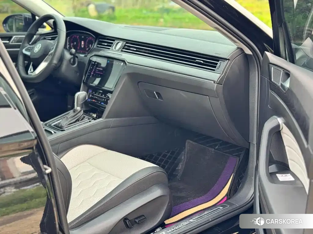 Volkswagen Magotan id 4674316 из Китая 10