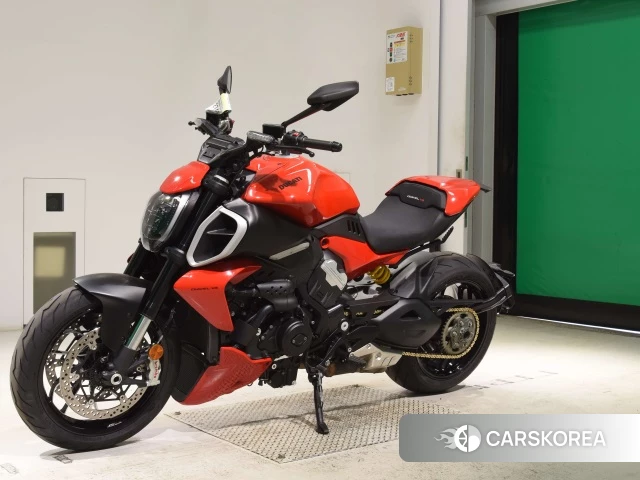 Проданный Ducati DIAVEL V4 2023 из Японии, фото 3