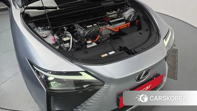 Lexus RZ450e id 4720470 из Кореи 26