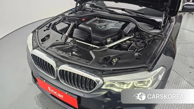 BMW 5 Series (G30) id 3408282 из Кореи 16