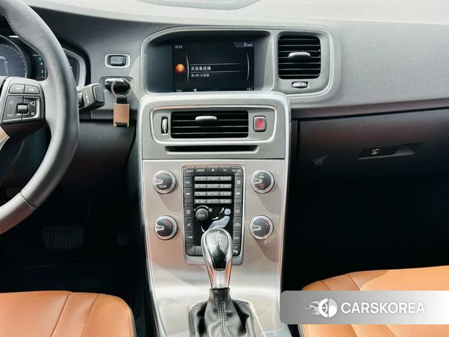 Volvo S60 id 4207340 из Китая 17