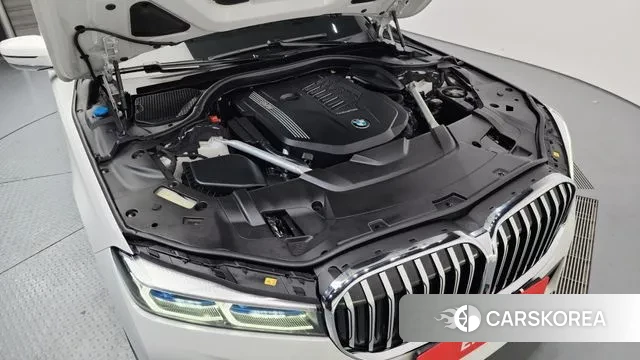 BMW 7 Series (G11) id 3685573 из Кореи 16