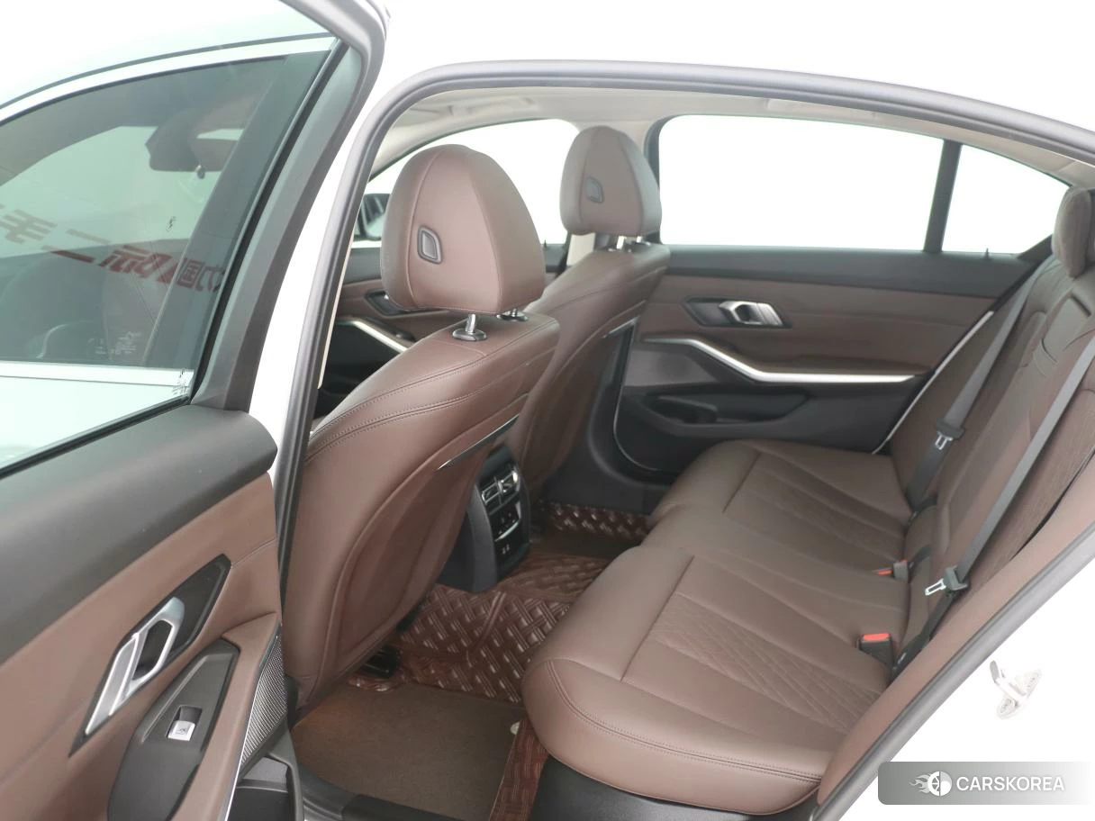 BMW 3 series id 4452905 из Китая 12