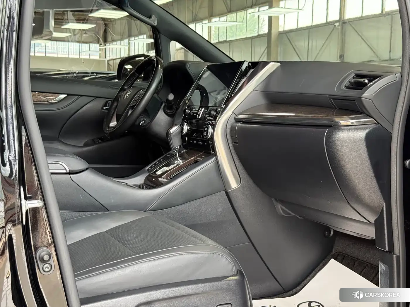 Toyota Elfa id 4622616 из Китая 21