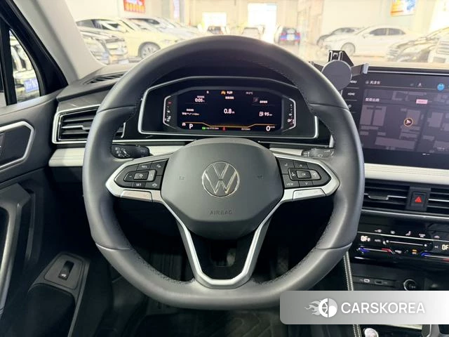 Volkswagen Tiguan L id 4272060 из Китая 14