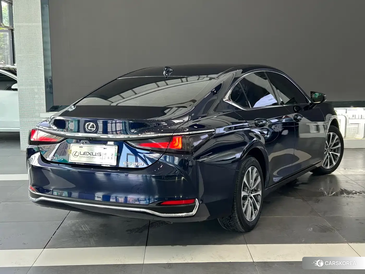 Lexus ES id 4659710 из Китая 24