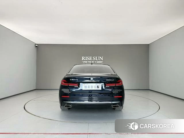BMW 5 series 2024 Черный из Китая, фото 6