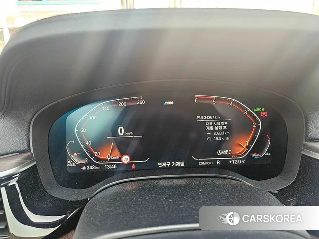 BMW 5 Series (G30) id 3807762 из Кореи 16