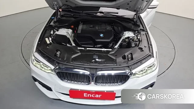 BMW 5 Series (G30) id 3651053 из Кореи 16