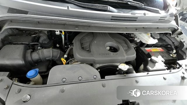 Hyundai The New Grand Starex id 4403439 из Кореи 16
