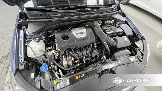 Hyundai Avante AD id 3009269 из Кореи 16