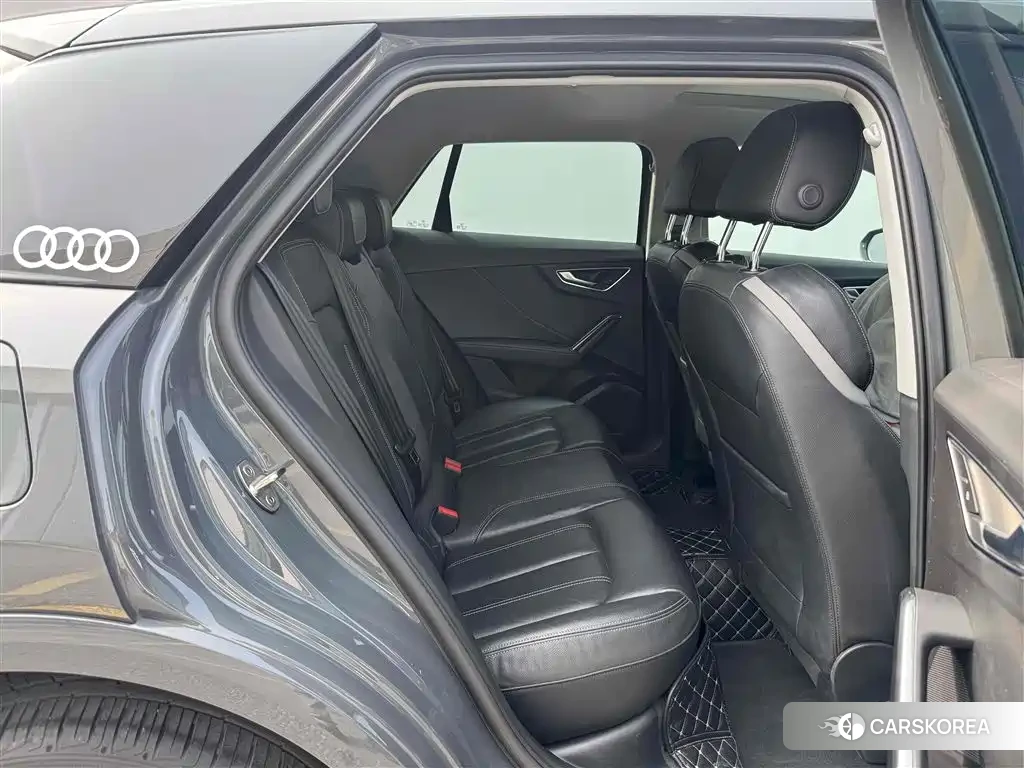 Audi Q2L id 4547561 из Китая 7