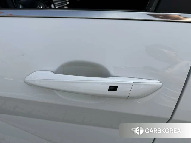Hyundai Elantra id 4374657 из Китая 23