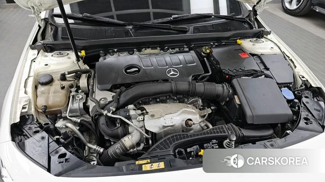 Mercedes-Benz A-Class W177 id 4324607 из Кореи 27