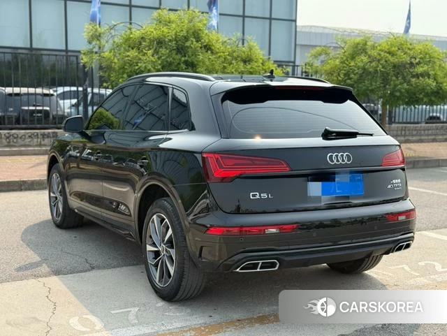 Audi Q5L 2024 Черный из Китая, фото 6
