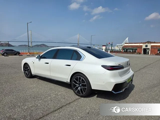 BMW 7 Series (G70) id 3763308 из Кореи 14