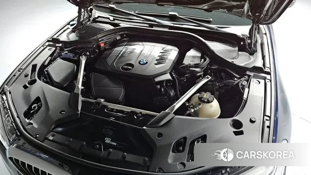 BMW 5 Series (G30) id 3375240 из Кореи 16