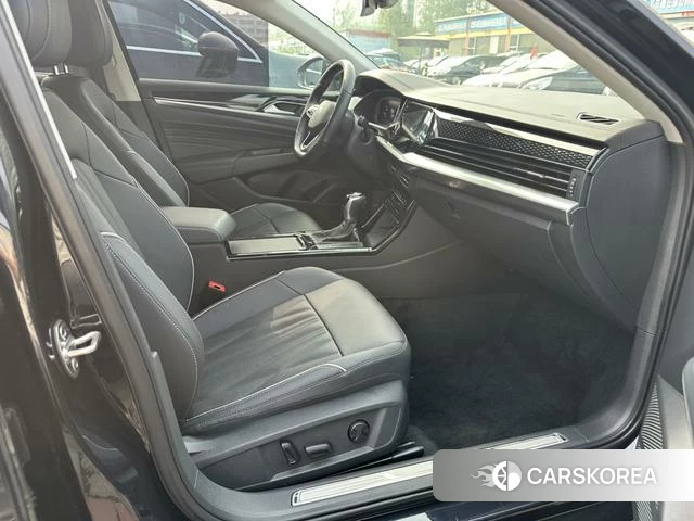 Volkswagen Passat id 4258049 из Китая 7