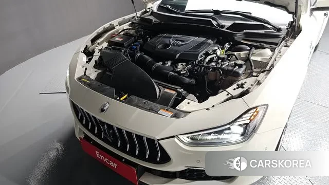 Maserati Ghibli id 3467784 из Кореи 16