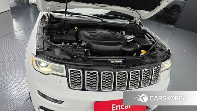 Jeep Grand Cherokee id 4689021 из Кореи 16