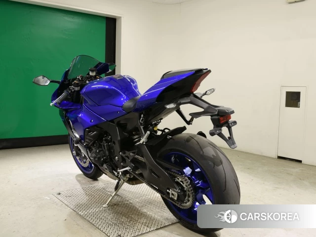 Проданный Yamaha YZF-R1 id 4352460 из Японии, фото 6