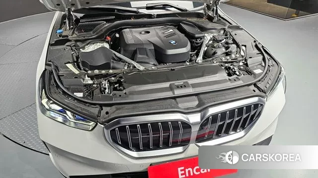 BMW 5 Series (G60) id 3477401 из Кореи 16