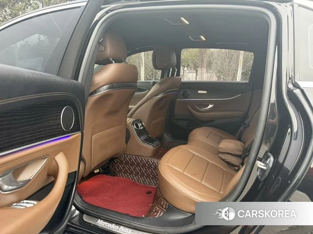 Mercedes-Benz E-class id 4263727 из Китая 7